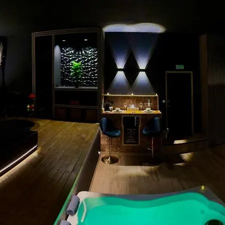 Mirage -private Jacuzzi & Sauna In Marbella