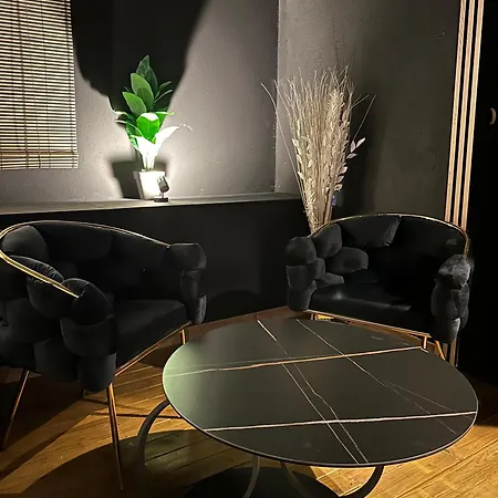 Love hotel Mirage -private Jacuzzi & Sauna In *